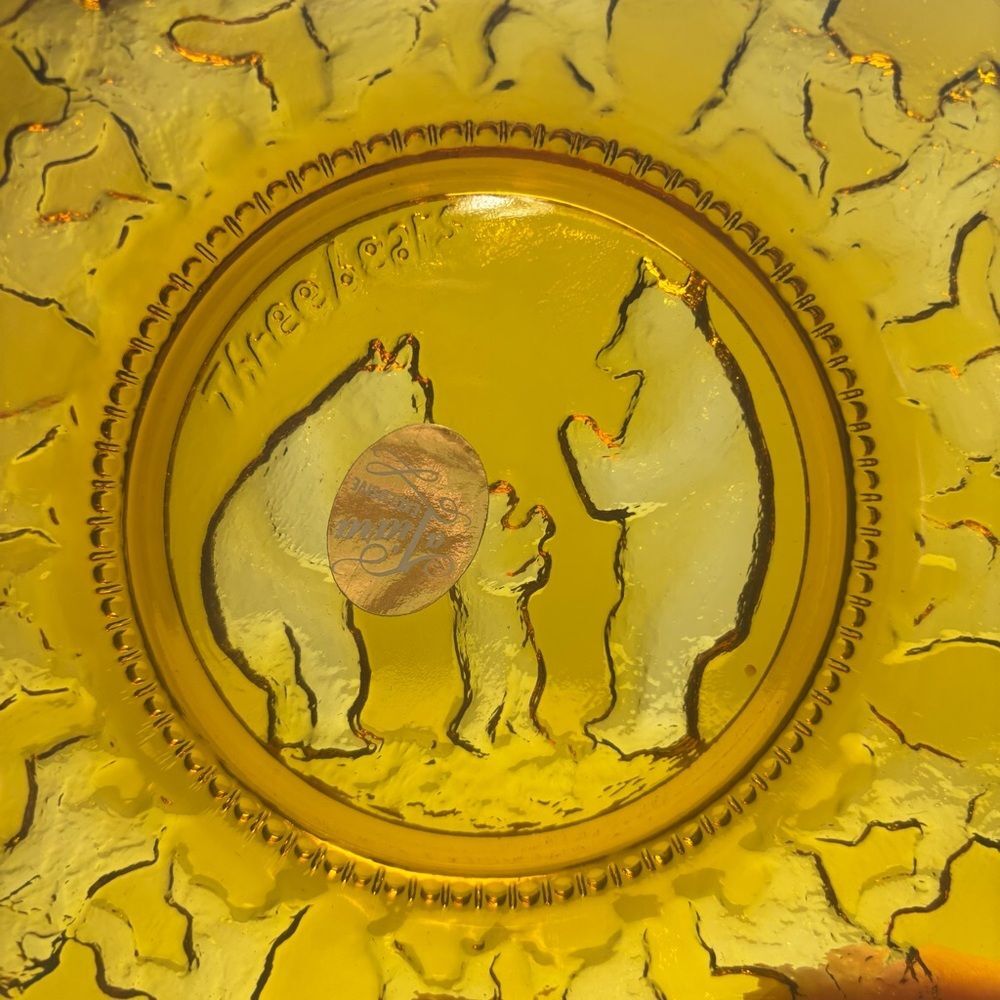 Vintage Tiara Indiana Glass Amber Children's Nursery Rhyme Plates Set of 4 - Picture 6 of 7